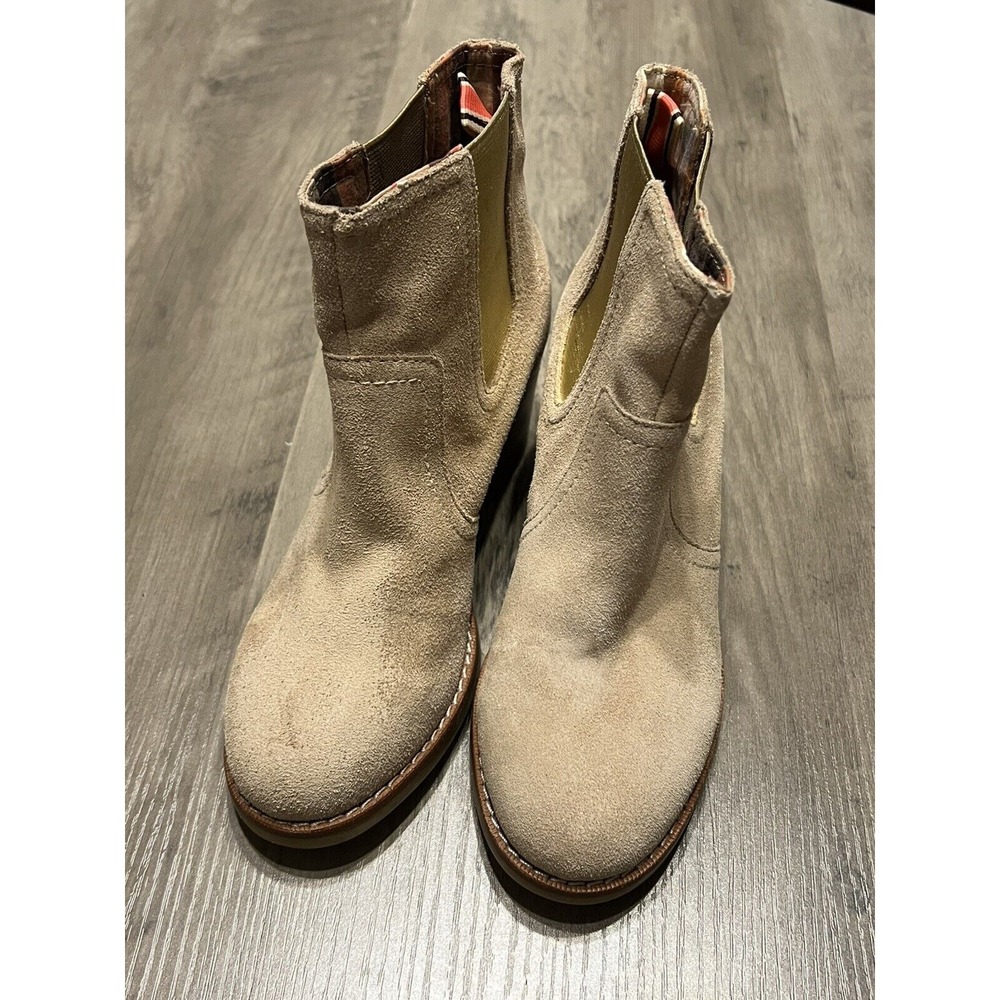 Sperry Women's Boots Booties Sz 5 Beige Suede Excellent‎ Condition (spot on one)